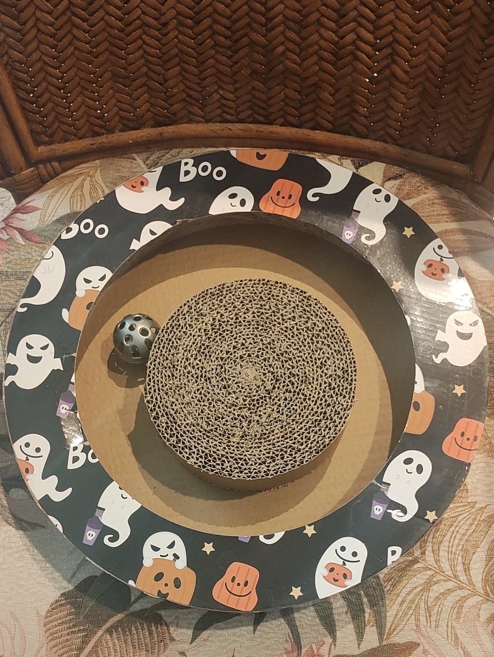 PETS: CAT SCRATCHER ROUND HALLOWEEN TOY WITH BALL